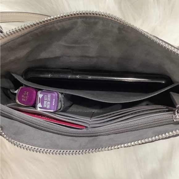 NEW 👛 Vince Camuto Tania New Cream Leather Crossbody - Picture 10 of 14